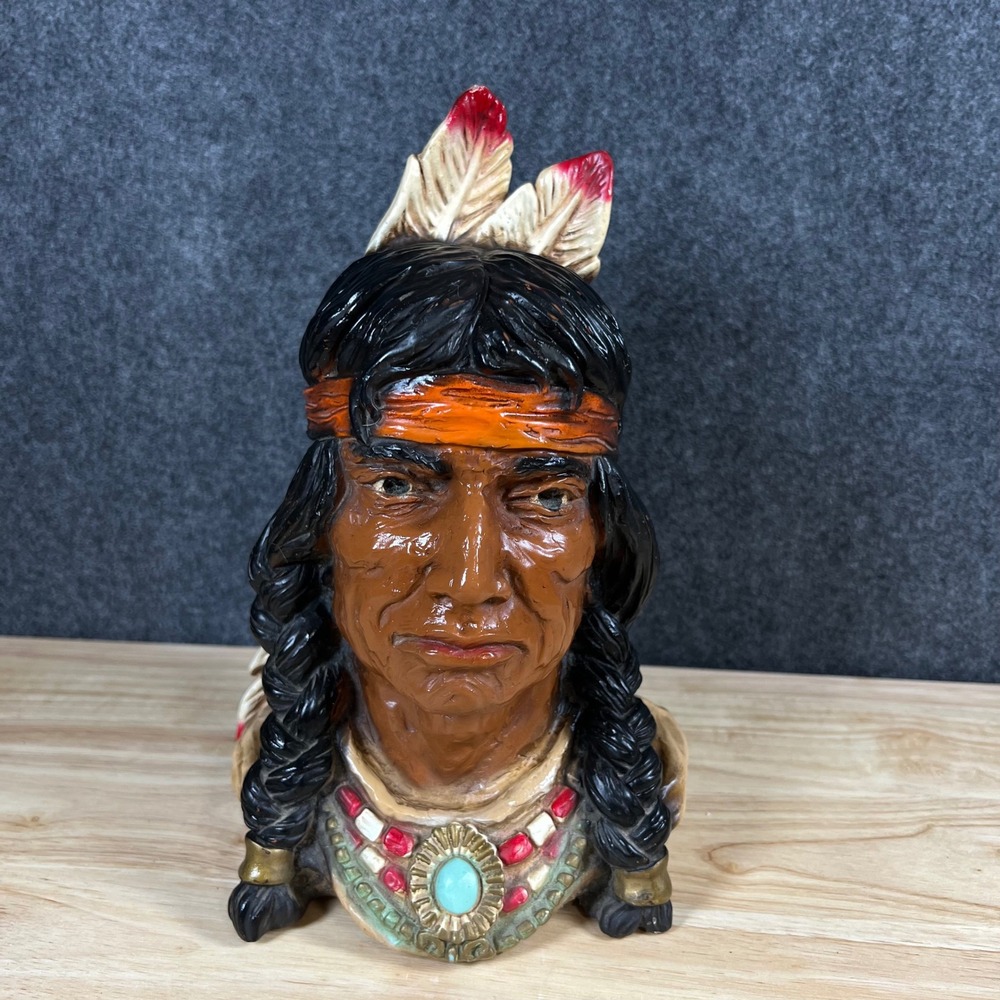 Vintage 1966 Universal Statuary Corp Native American Bust Chalkware 320 Chicago